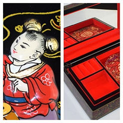 Boîte 'Folklore chinois' ouverte présentant miroir, plateau amovible et détail du dessin