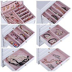 Détail des compartiments de la boîte à bijoux en cuir à 5 tiroirs blanc