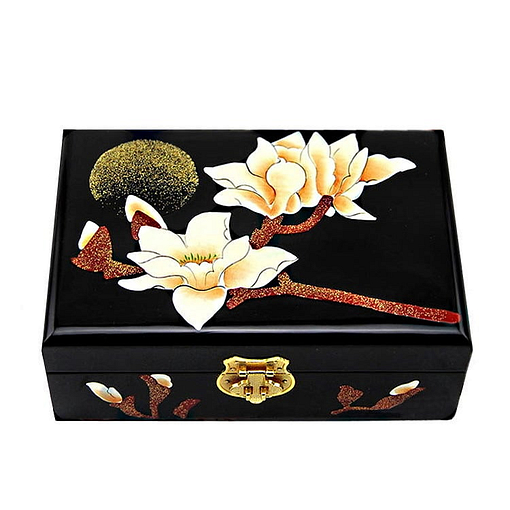 Vue de face de la boîte à bijoux originale magnolia noir