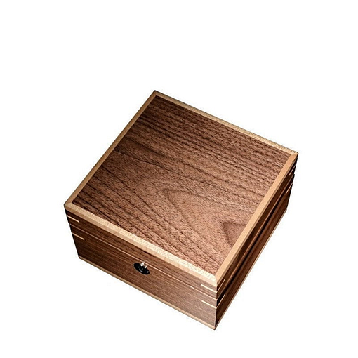 Boîte à bijoux en bois 'grand cube', fermée