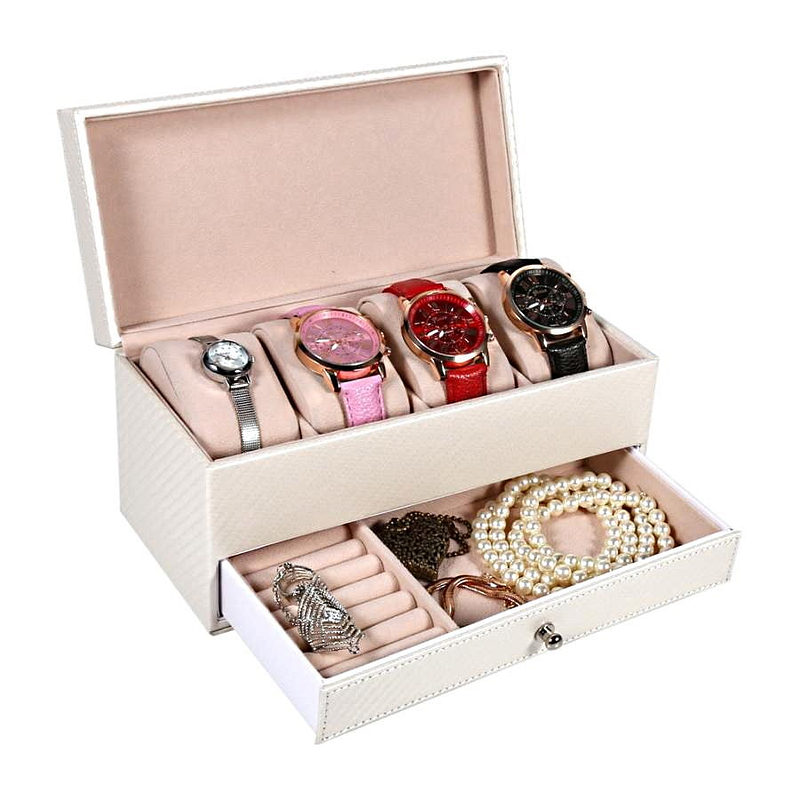 Vue de 3/4 de la boîte à bijoux en cuir zébrée blanc ouverte, avec bijoux et montres